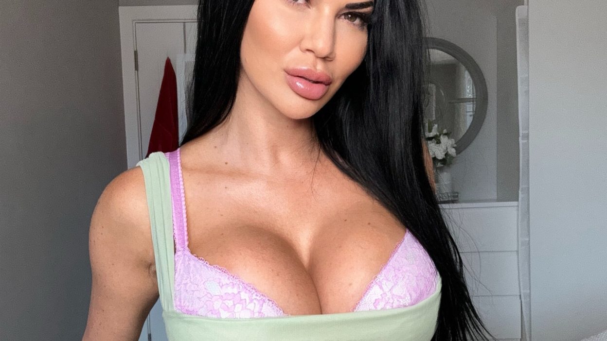 Jasminejae_free OnlyFans Profile