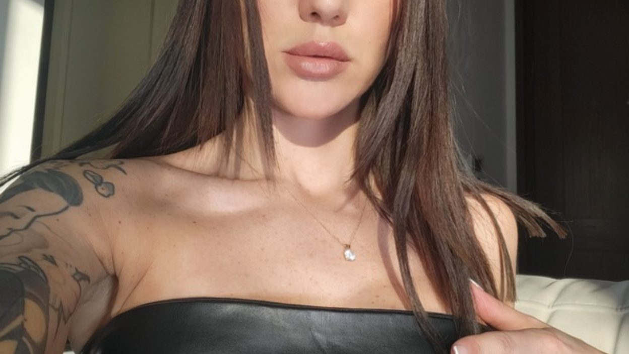 Zoenoir OnlyFans Profile